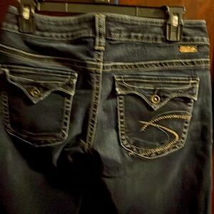 Silver dark wash relaxed fit size 29waist 33 inches pioneer